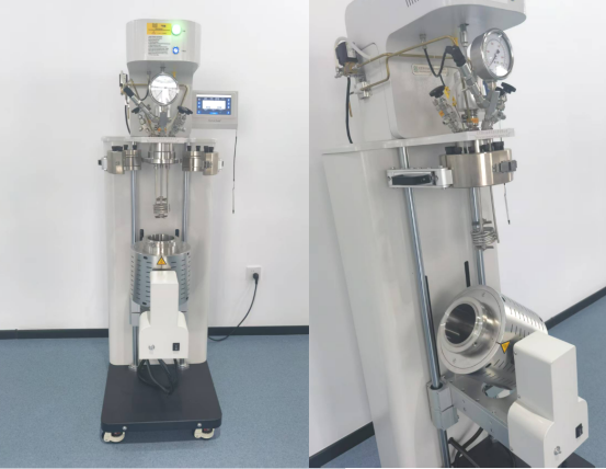 觸屏翻轉(zhuǎn)全自動反應釜